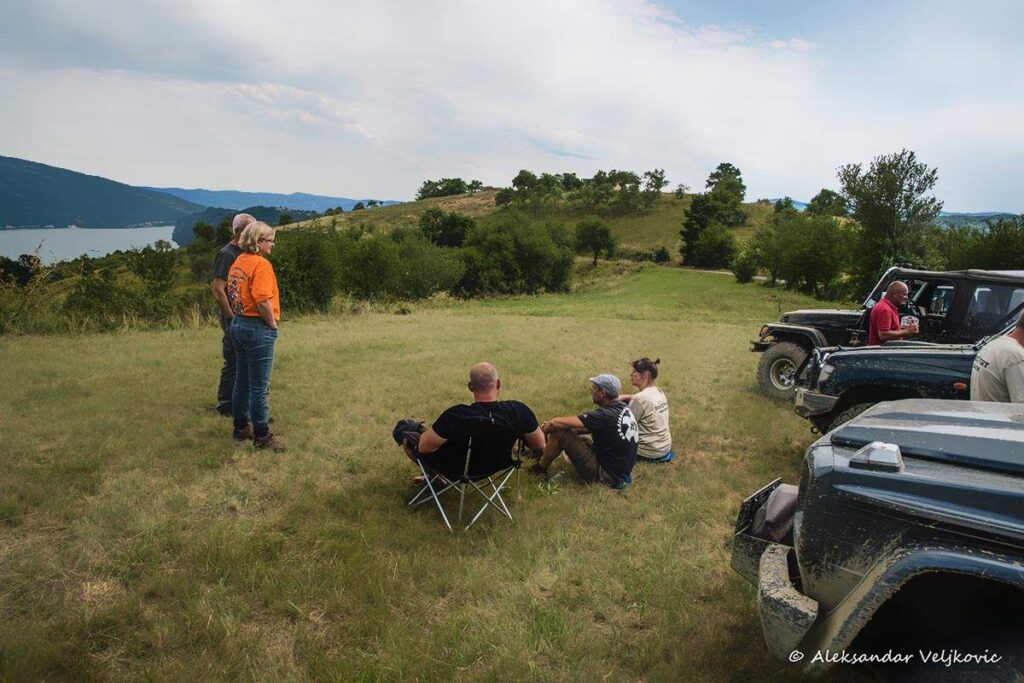 npl-overland-Offroad-Tour-Serbien-Steinboegen-2018 (20)