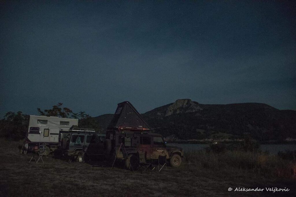 npl-overland-Offroad-Tour-Serbien-Steinboegen-2018 (25)