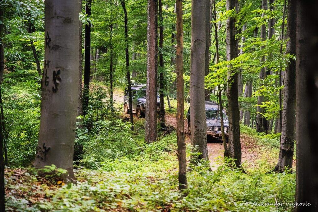 npl-overland-Offroad-Tour-Serbia-Steinboegen-2018 (35)
