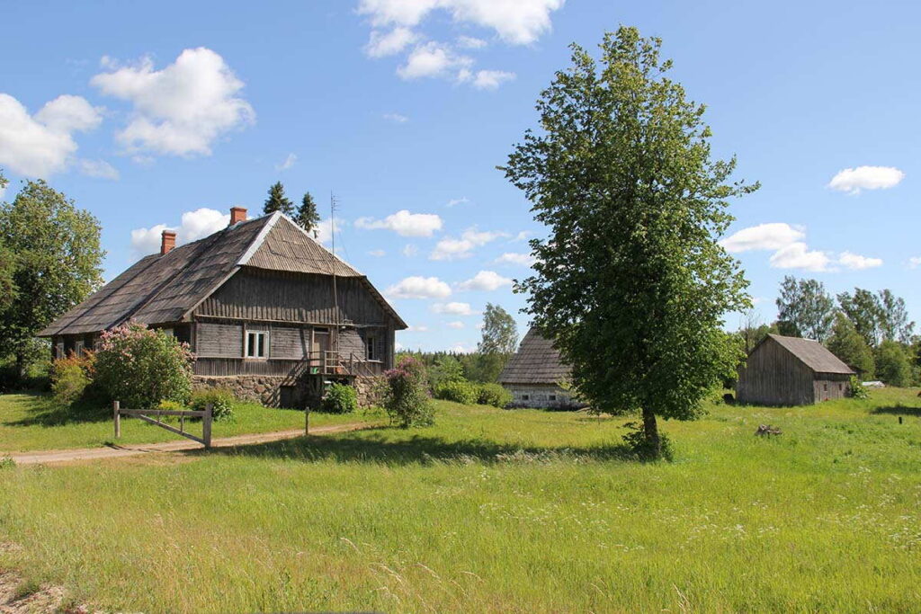 npl-overland-offroad-scout-tour-lettland-bauernhaus-2018