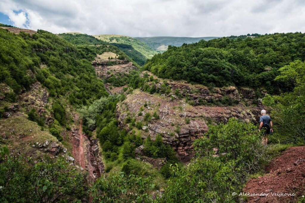 npl-overland-offroad-tour-serbian-carpathians-061